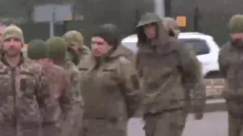 Captured Ukrainian soldiers were taken to “the Avenue of Angels” in Donetsk,