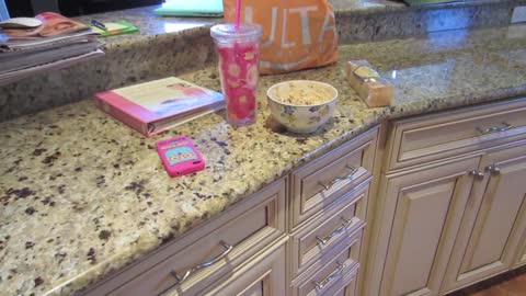 Vlogtober 2012, Day 21: Gift Wrap Wonderland! (2012-10-22)