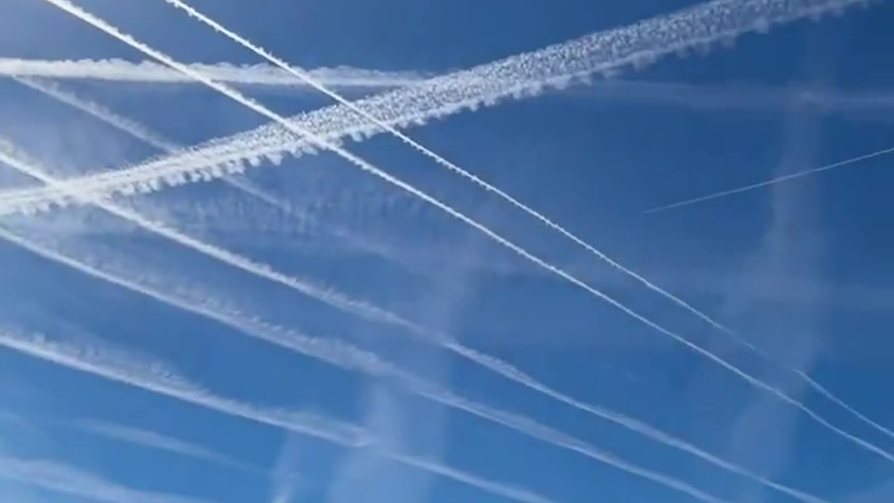 The country where most chemtrails are applied in the airspace in Europe is Spain❗️✈️