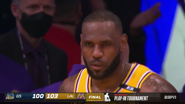 LeBron James & Stephen Curry Embrace after the Game - Lakers vs Warriors | May 19, 2021