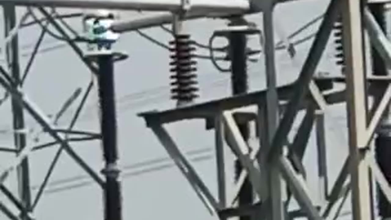 220 KV isolator disconnector switch damage