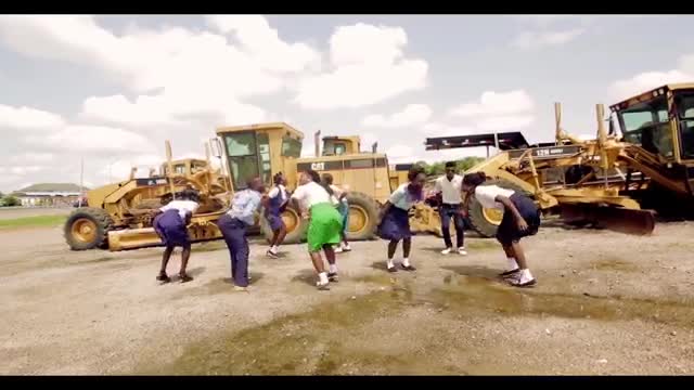 SWEET AFRICAN DANCE STEPS