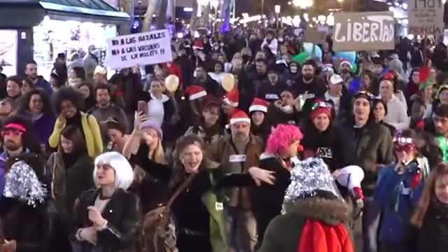 Barcelona - had an outdoor rave last night to protest against Covid restrictions & mandates