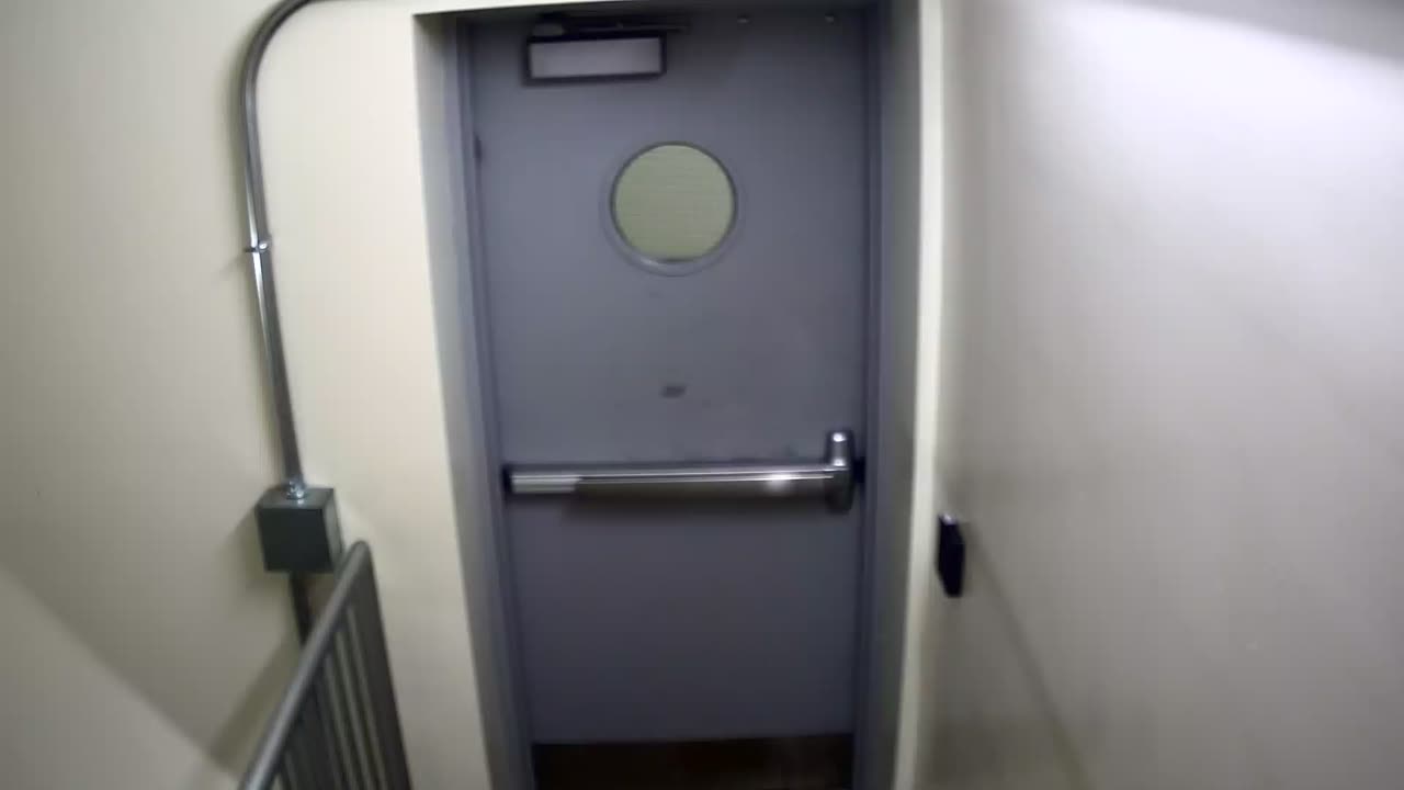 6162RHOBGRRGST2StairwellSide_2021-01-06_08h40min02s220ms.mp4