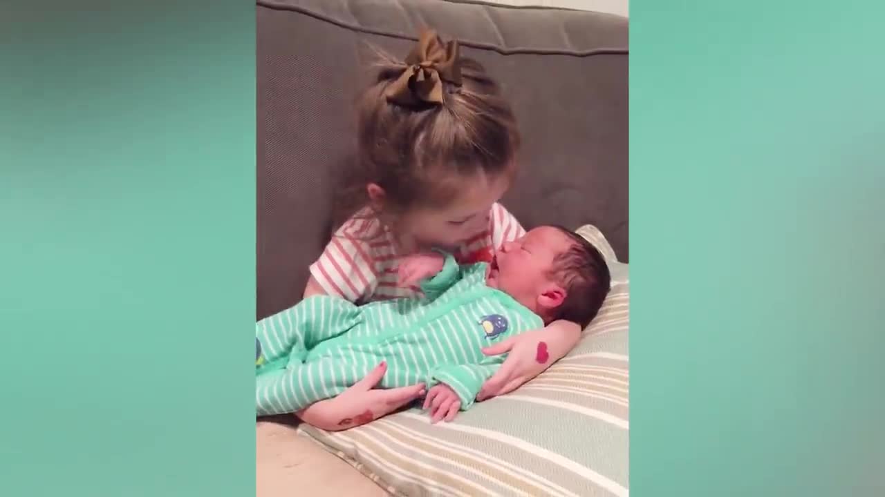 Kids Meet Newborn Babies