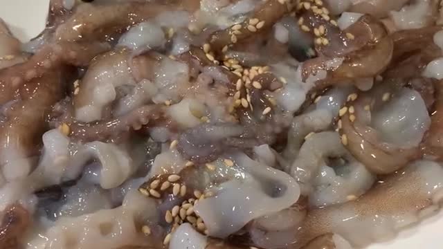 Disgusting movement of live octopus in Korea Korean food