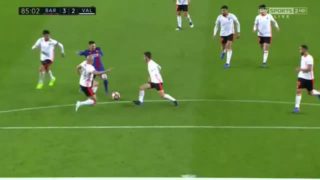Lionel Messi Humillando jugadores del Valencia