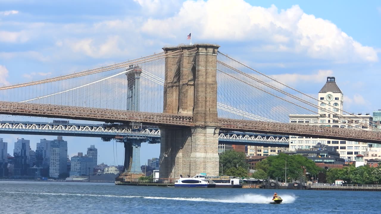 Beautiful View of Brooklyn Bridge