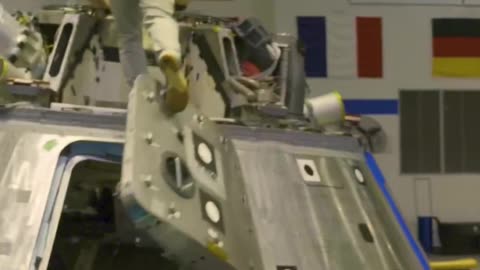 Artemis II Astronauts’ First Look at Their Lunar Spacecraft