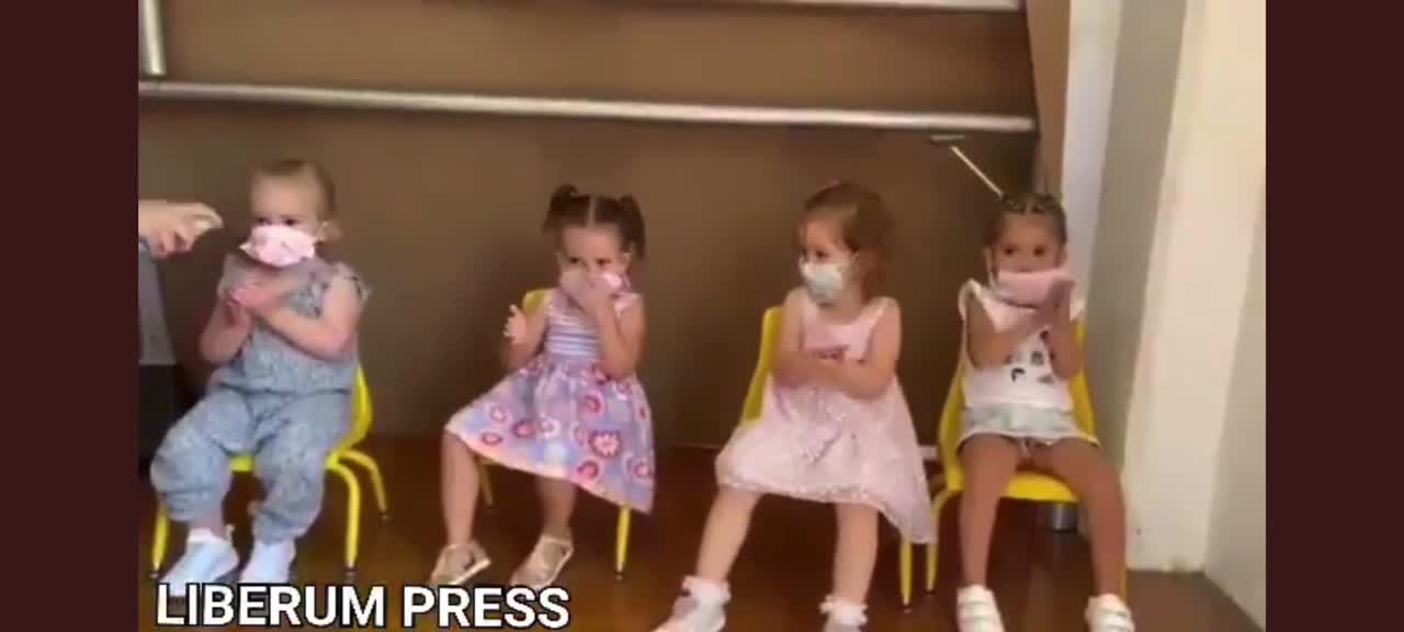 ADOCTRINAMIENTO A LOS NIÑOS