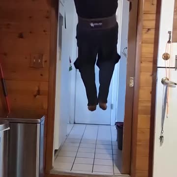 65 yr old PULL_UPS 4-N-10r🎥 TUESDAY NOV 7TH Hit 71 bodyweight PULL-UPS