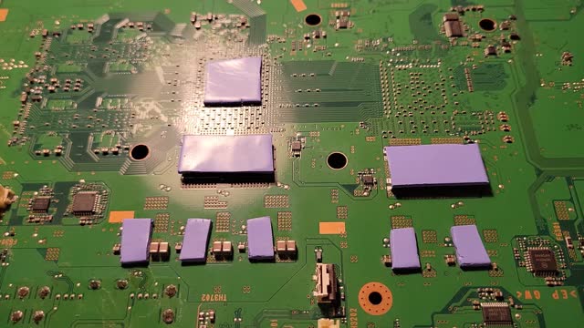 Playstation 3 CECHA01 De-Lid Part 3: The Goo (Repair)