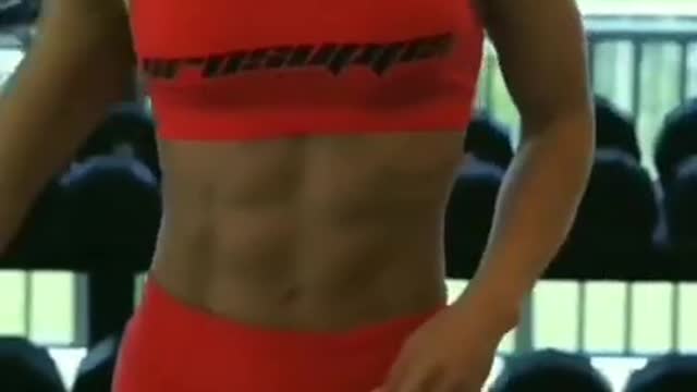 Girls Motivated Bodybuilder in Hard working