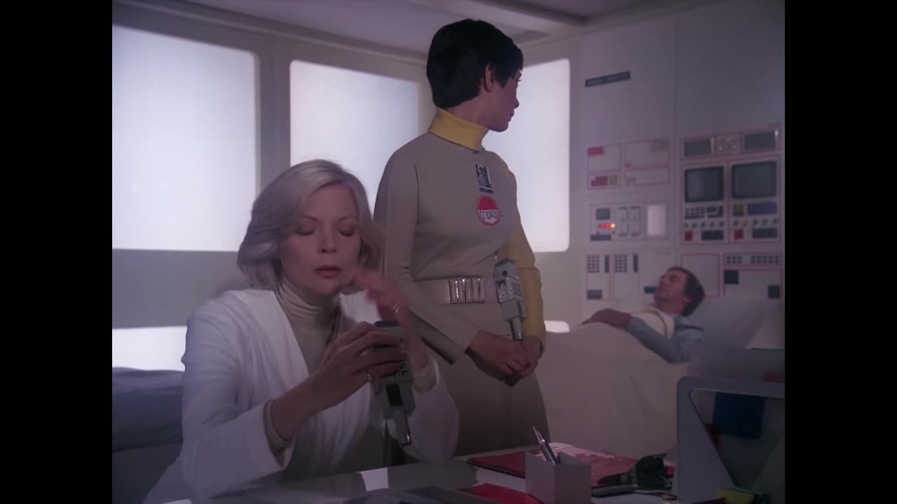 Space 1999 S02 E14 The Beta Cloud