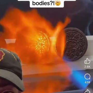 Man takes a blow torch to Oreos at different time intervals [Oreos Remain in Perfect Condition]