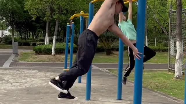 What a great gymnastics, can you do it too?