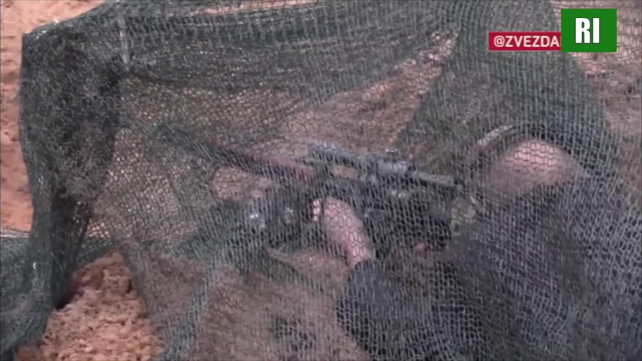 Putin fires a sniper rifle at a training ground in the Ryazan region along with mobilized soldiers