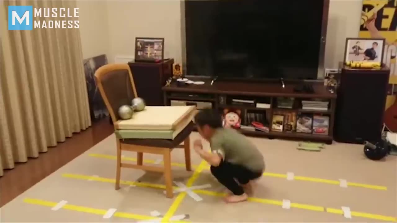 SUPER KID or Baby Bruce Lee?
