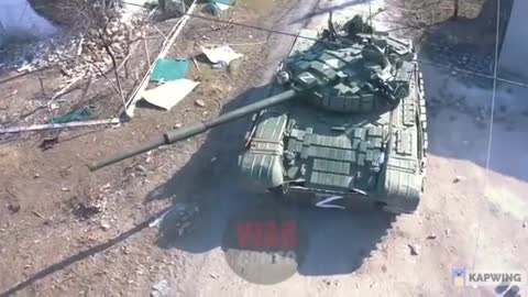 ⚡️The T-72B tank of the DPR is fighting in Mariupol.