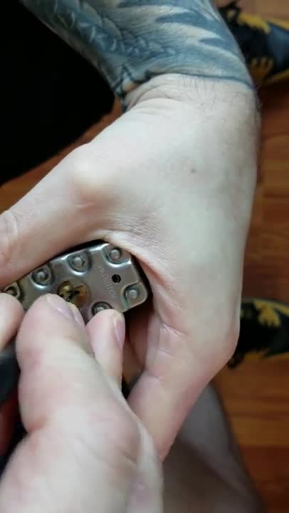 Picking a Master M5 lock