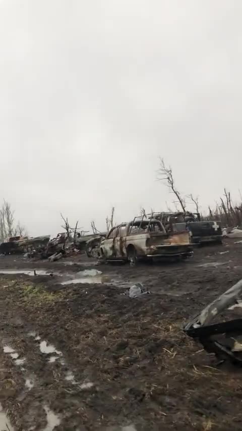 Ukrainian BMP-1 & pickup trucks Destroyed