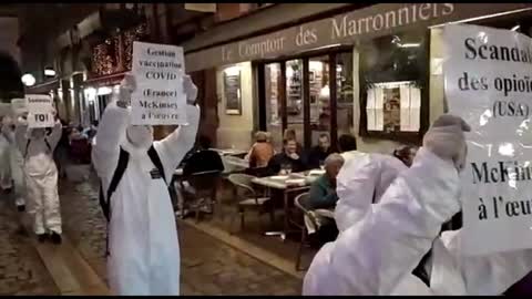 Les Masques Blancs Lyon Action Pancartes 25 sept 2021