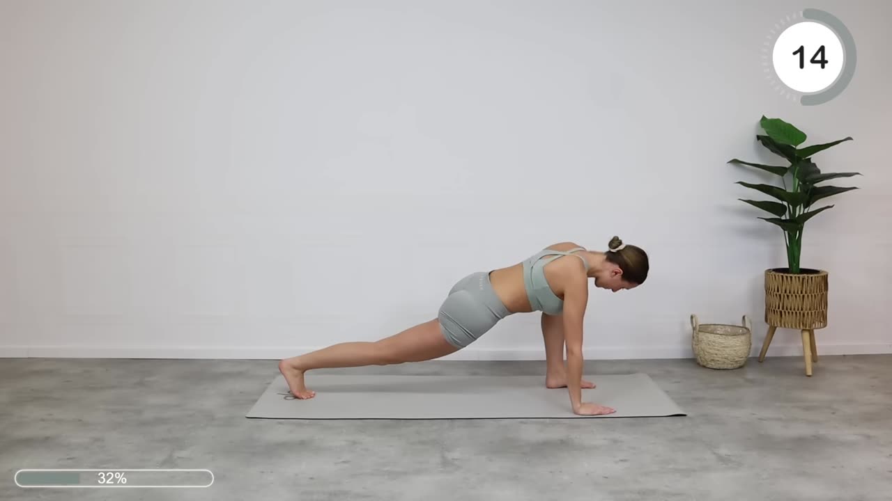 10 Min YOGA STRETCH + TRAIN Full Body Flexibility, Relaxation, Strength