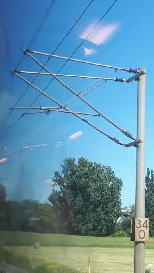 Himmel in Berlin am 30.05.2023 um 11:24 Uhr