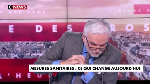 Pascal Praud enflamme le plateau