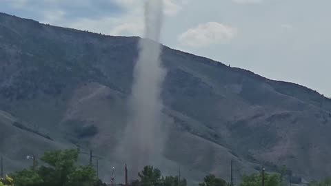 Big Dust Devil in Reno Nevada