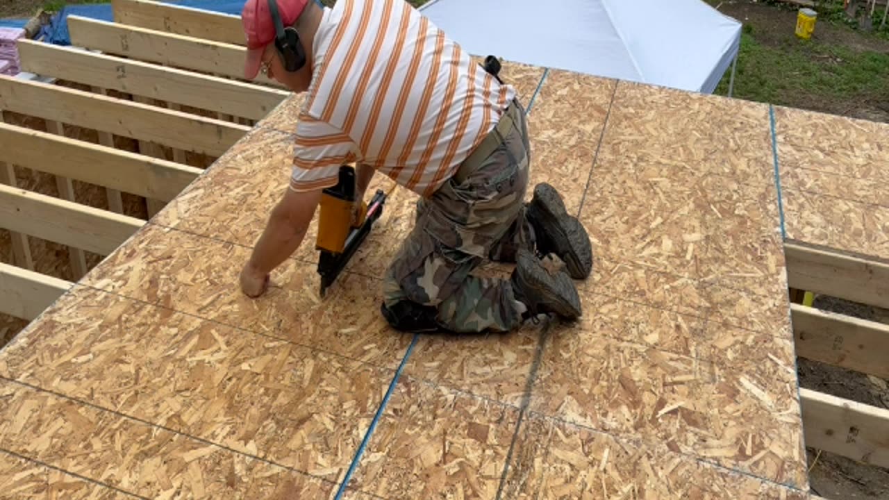 Building The Shed- Laying Down The Attic Floor