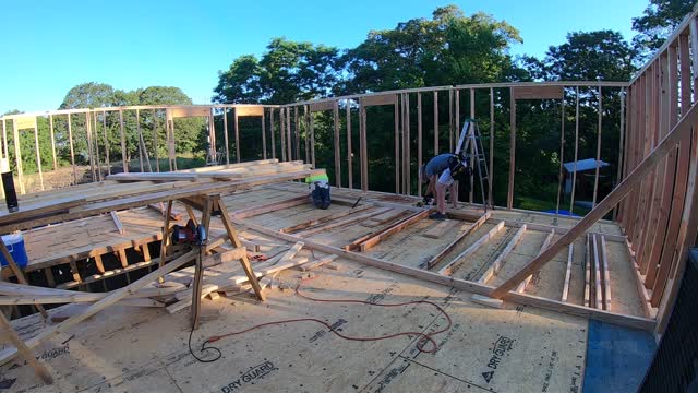 Building walls at Austin's, Day 2, Using Screws