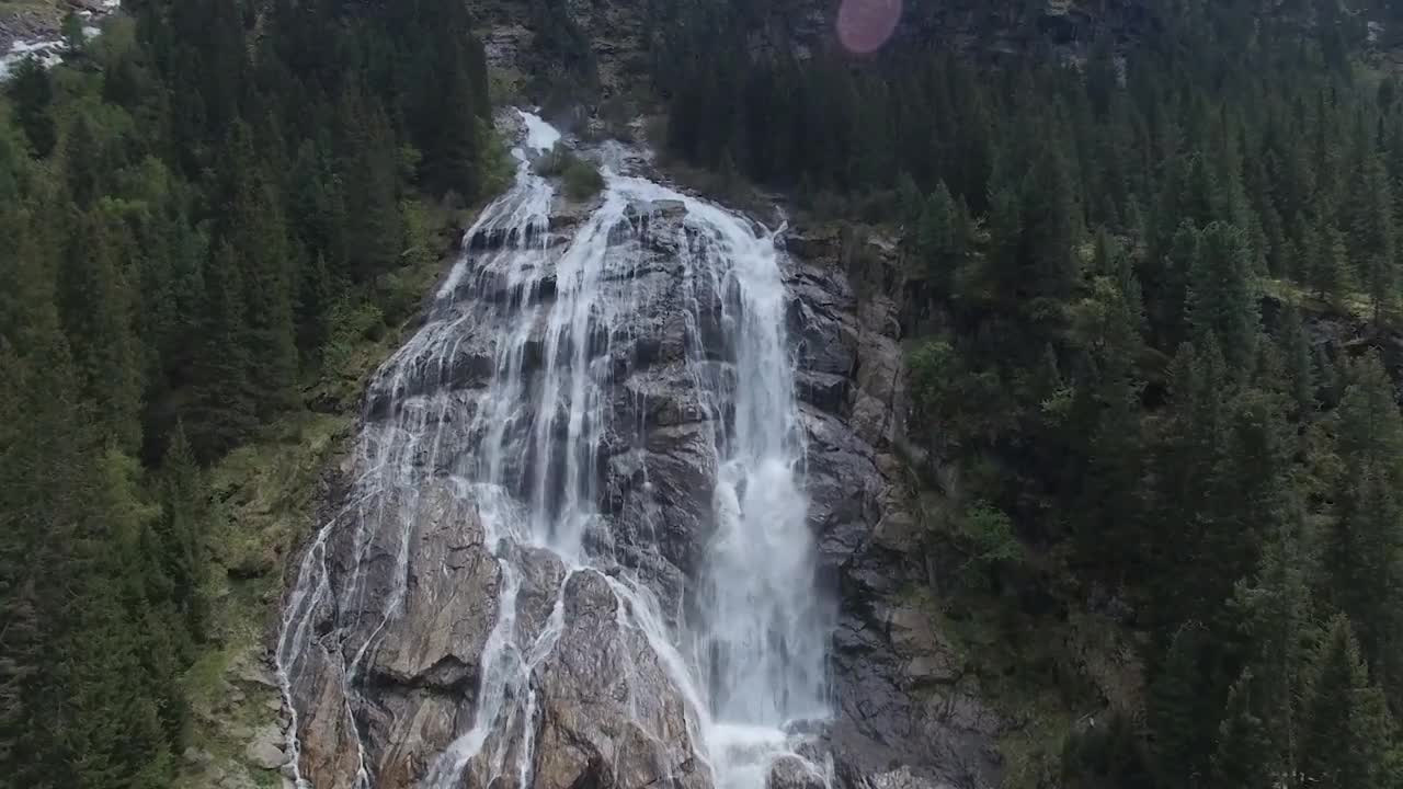 Wonderful waterfalls and forests in the sky