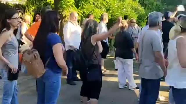 ΥΓΙΕΙΟΝΟΜΙΚΟΙ ΣΤΟ ΣΠΙΤΙ ΤΟΥ ΠΛΕΥΡΗ