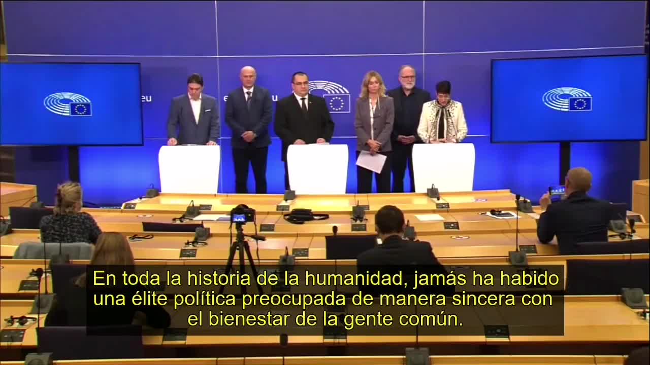 Eurodiputados. YO NO ME VACUNO