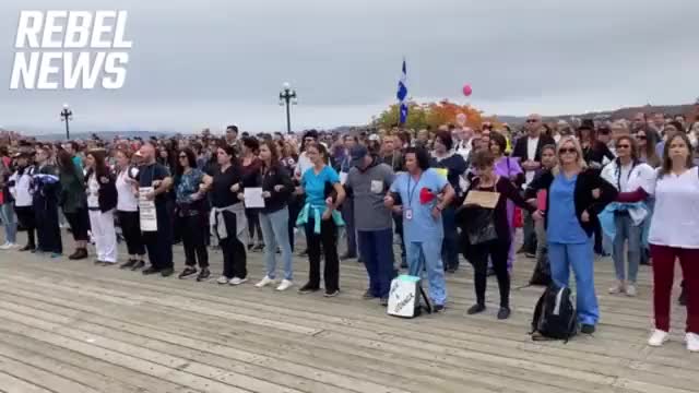 עובדי FRONTLINE (אנשי המערכת שעובדים ישירות עם אנשים ככל הנראה) בקוובק קנדה