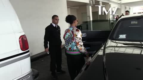 Jada Pinkett Smith Goes After Paparazzi For Scratching Her Car