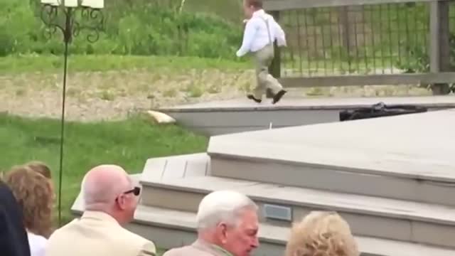 Funny kids at wedding- funny videos
