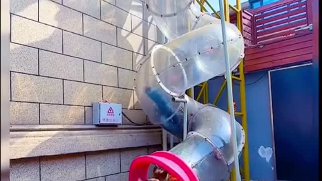 I was like “that’s a weird looking dog” until I realized it was a person going down