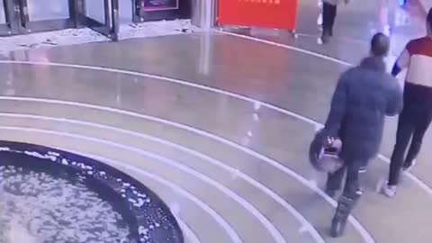 Funny Comedy Girl Fail Shopping Mall