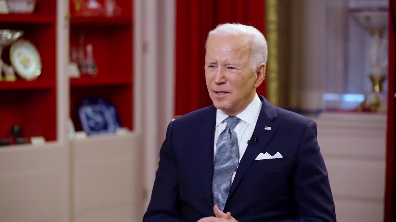 Biden: 'What happens if Putin invades Russia?'😳🤦‍♂️