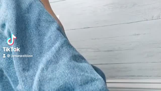 Fashion Hack | How to Cuff Your Jeans