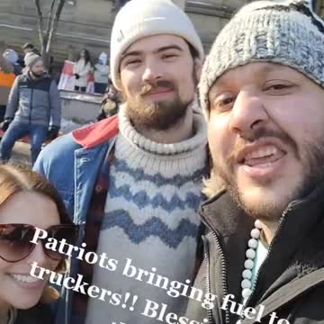 Despite the police "orders" fuel is getting to the truckers