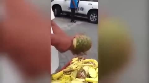 Unique Skill for Cutting Pineapple