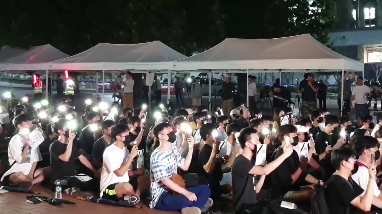 20191008_V3_S02(kNQPybJKlAk)고려대 졸업생과 신방과 해직교수의 연설에 박수 박수!