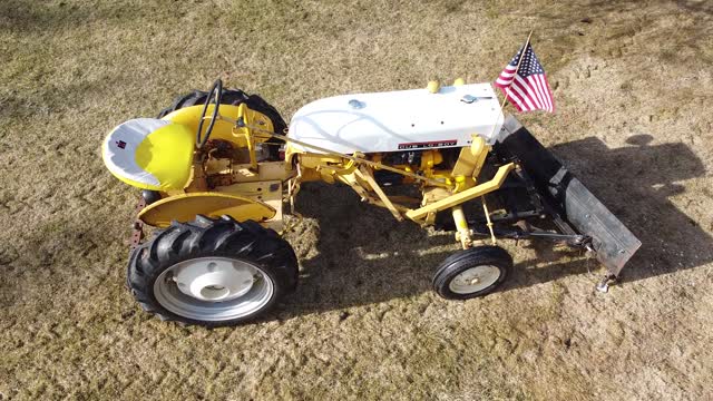 Farmall Cub LoBoy Being Patriotic