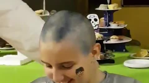 headshave haircut napeshave pixie cut
