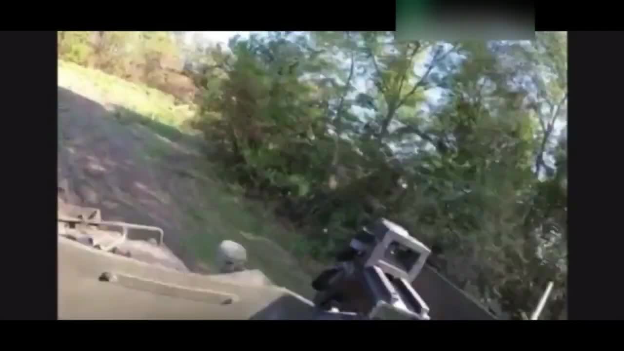 An attack on Russian positions with an M2 machine gun in the Kherson region