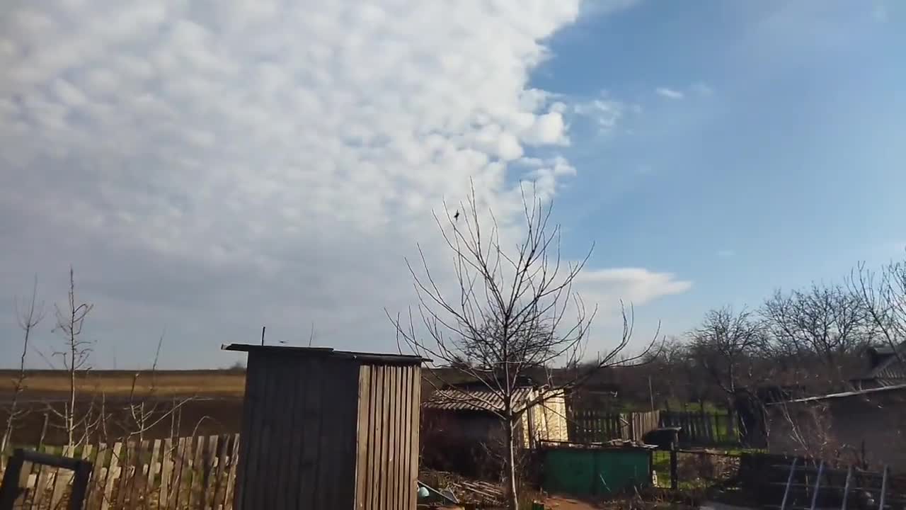 Su-25 attack aircraft fly over the DPR at low altitude