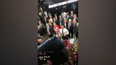 Kolinda upala Francuzima u svlačionicu